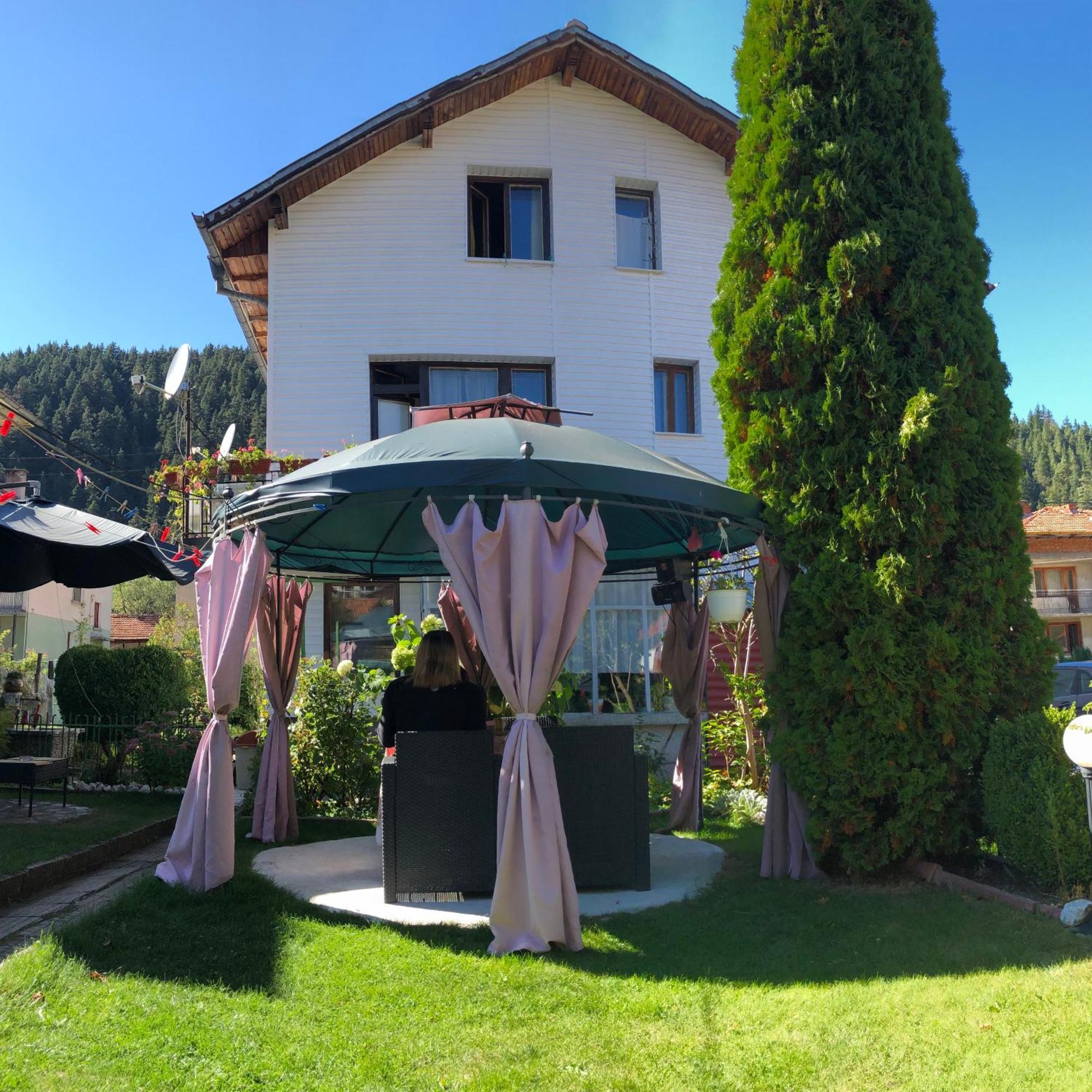 Niya Guest House Beli Iskăr Exterior foto
